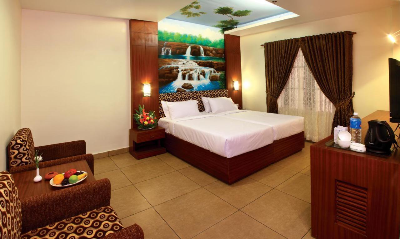 Hotel Clay House à Thrissur Extérieur photo