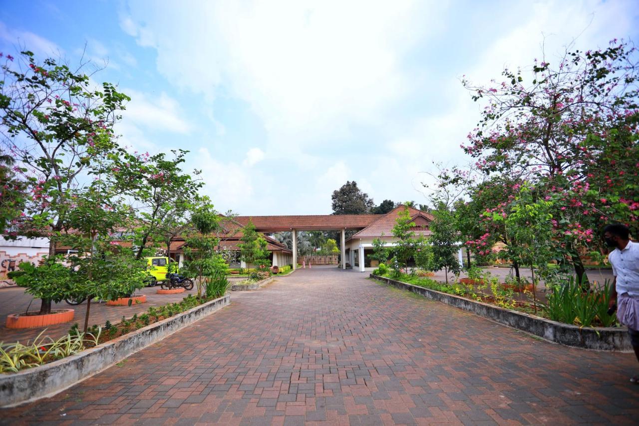 Hotel Clay House à Thrissur Extérieur photo