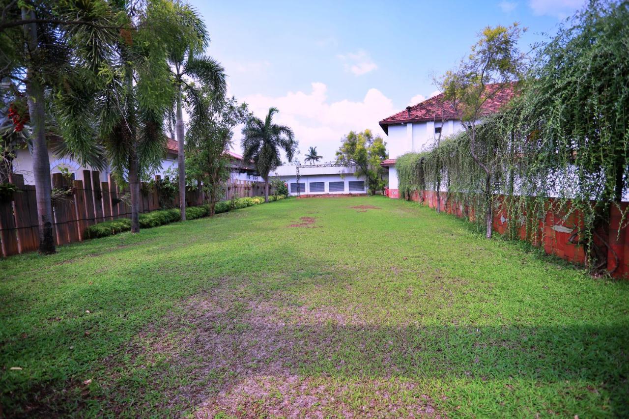Hotel Clay House à Thrissur Extérieur photo